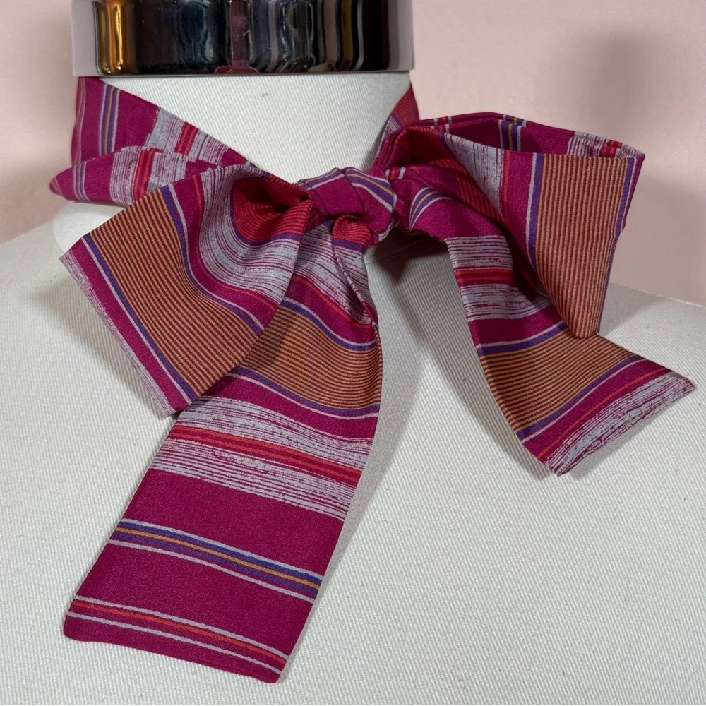 Vintage 1970 80 academia Stripe Magenta Camel Long skinny Bow Neck Scarf Twilly